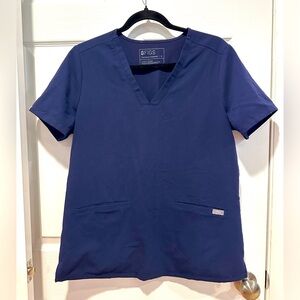 Navy FIGS scrub top - size medium - technical collection